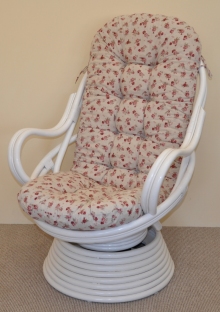 Ratanov houpac keslo Swivel bl polstr motiv re